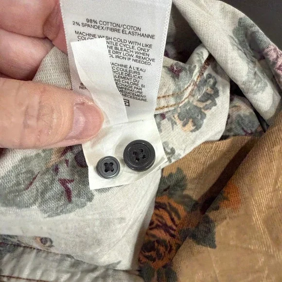 Express Button Down Shirt Womens Corduroy Floral Rose Tan Burgundy Green Medium - Picture 11 of 12